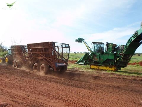 Treinamento de Operação e Manutenção de Colhedora de Cana e Trator transbordo